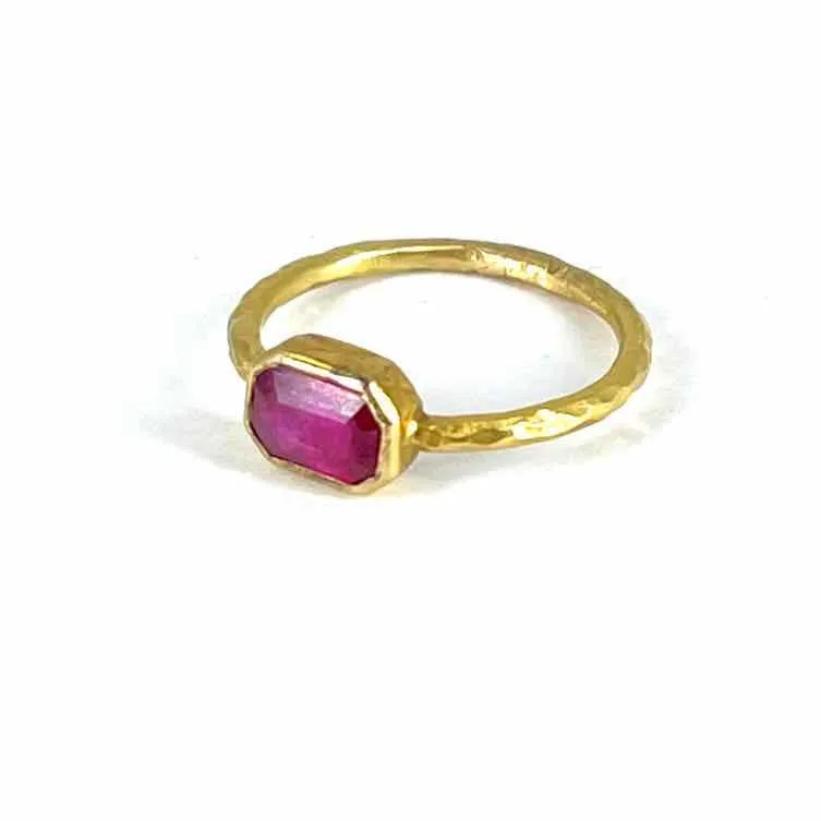 18K YELLOW GOLD RUBY 5mm x 7mm Women's  STACKING RING Size 7