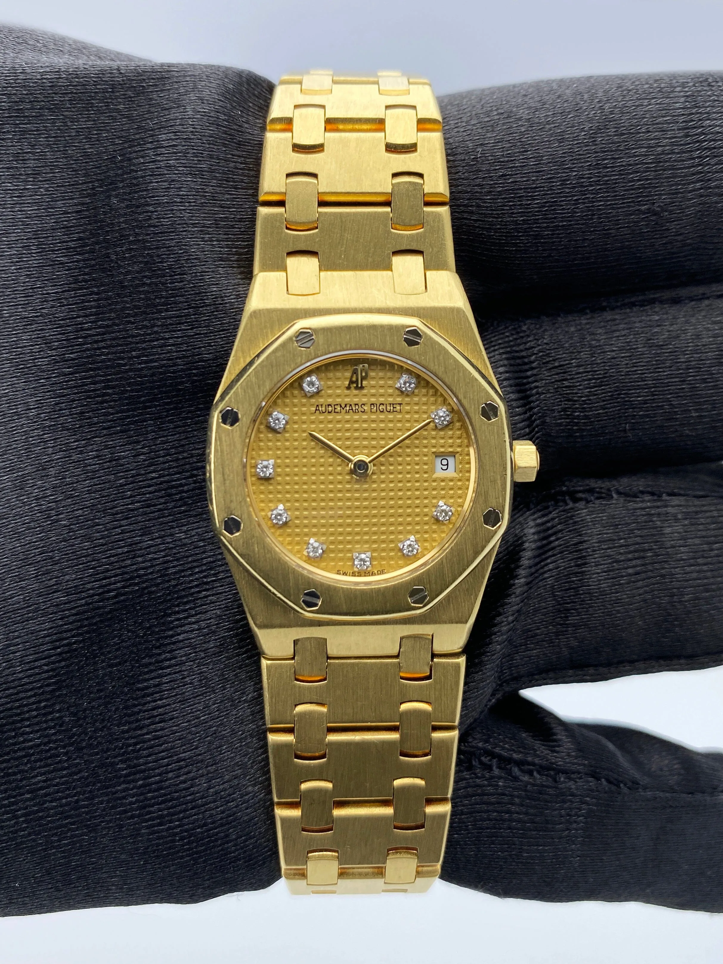 Audemars Piguet Royal Oak Diamond Champagne Dial Ladies Watch