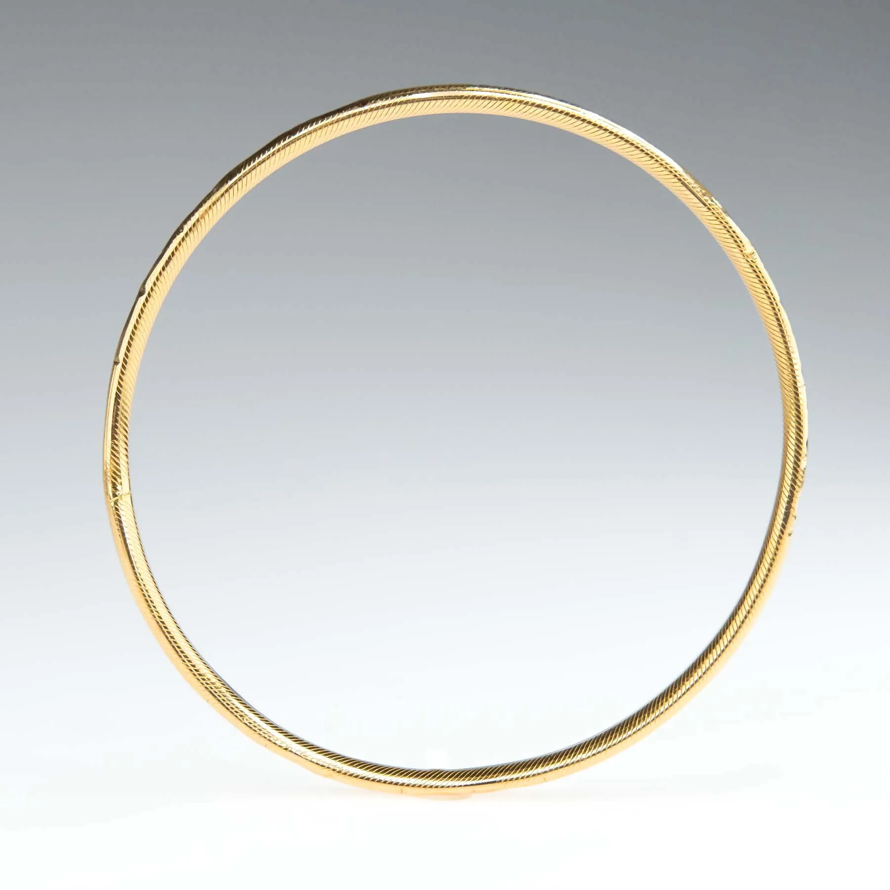 Baby Bangle Bracelet in 18K Yellow Gold