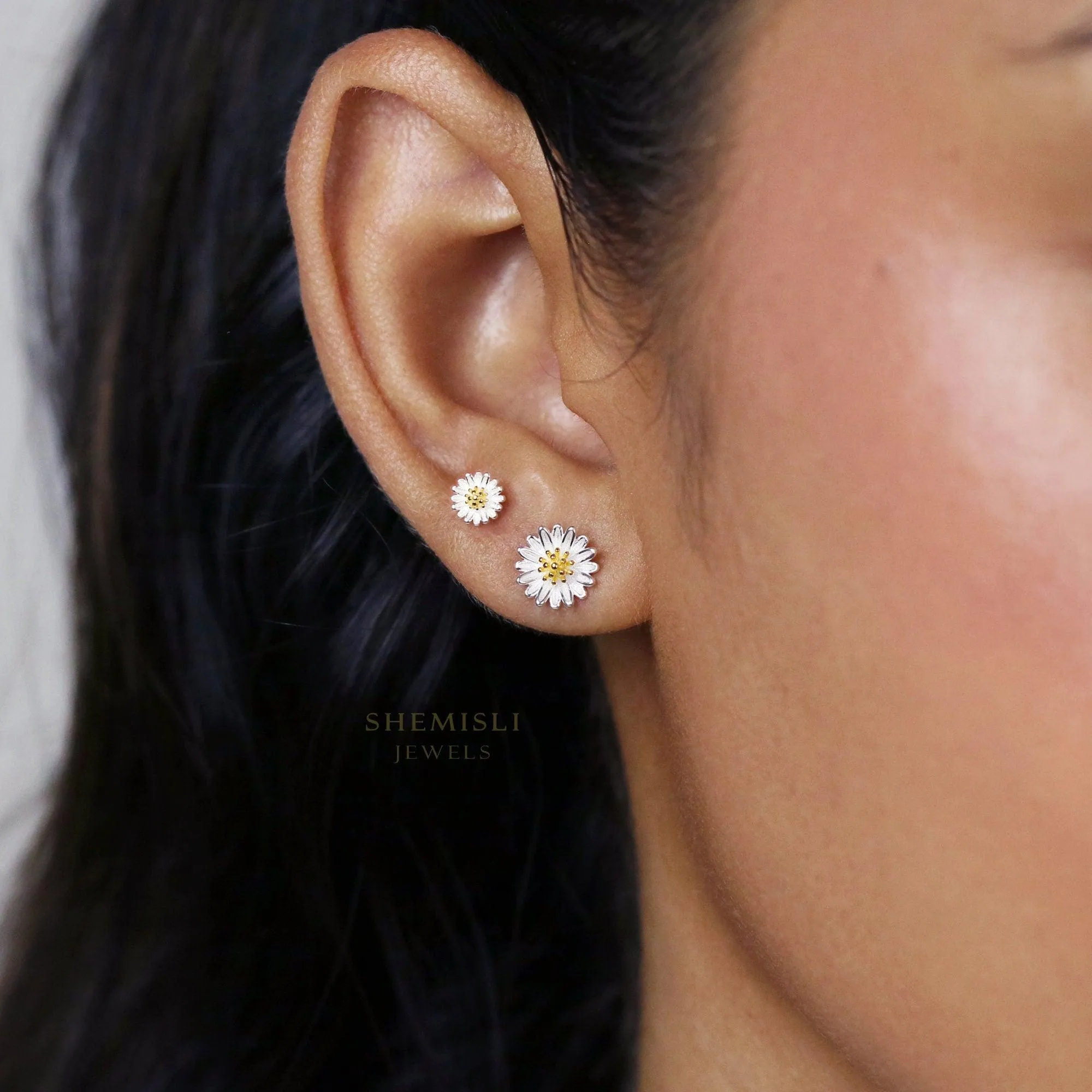 Daisy Flower Stud Earrings, Silver SHEMISLI - SS117, SS118