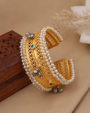 Dhruvi One Piece Golden Bangle