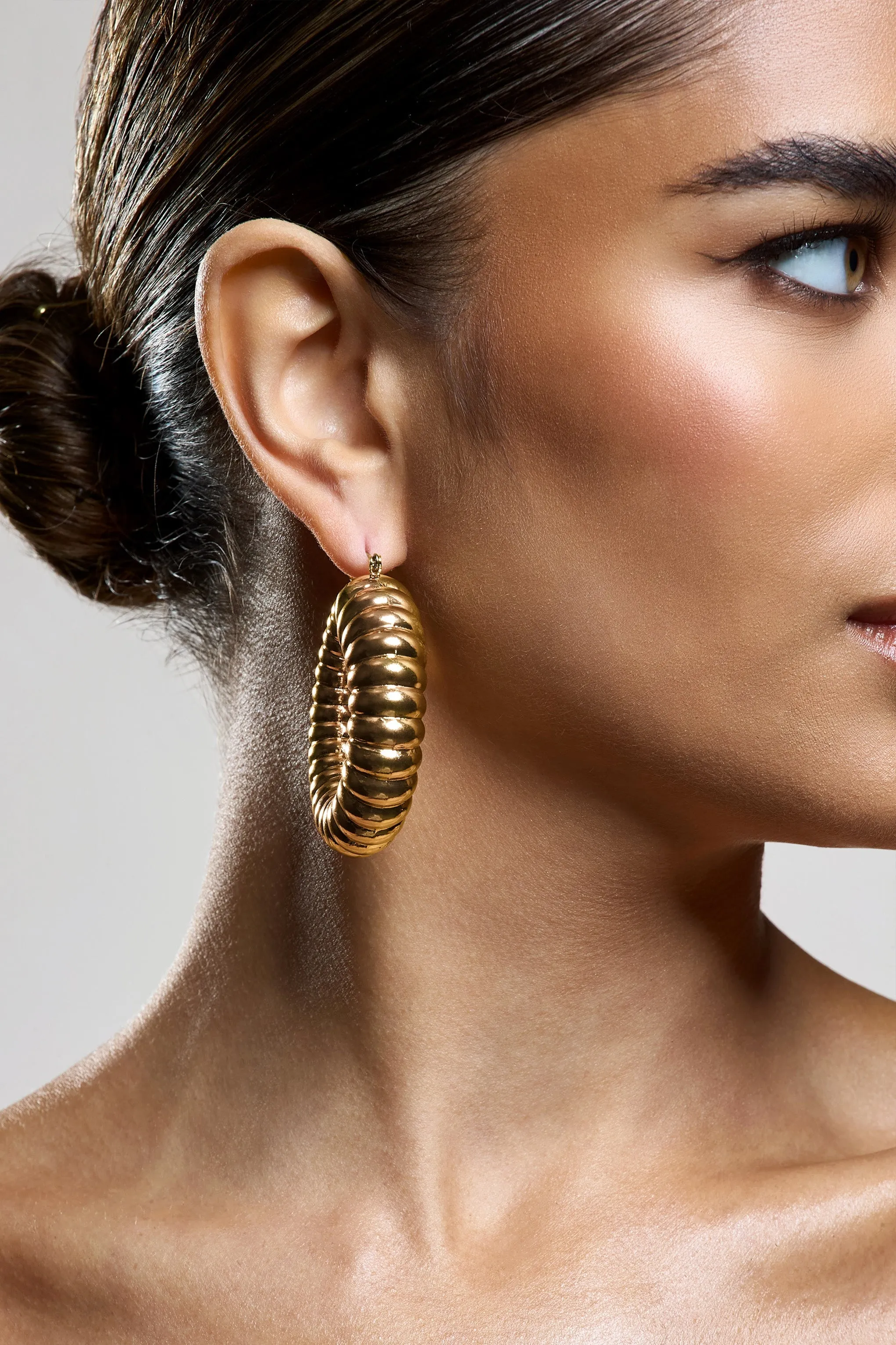 Dover | Gold Chunky Ribbed Hoop Earrings