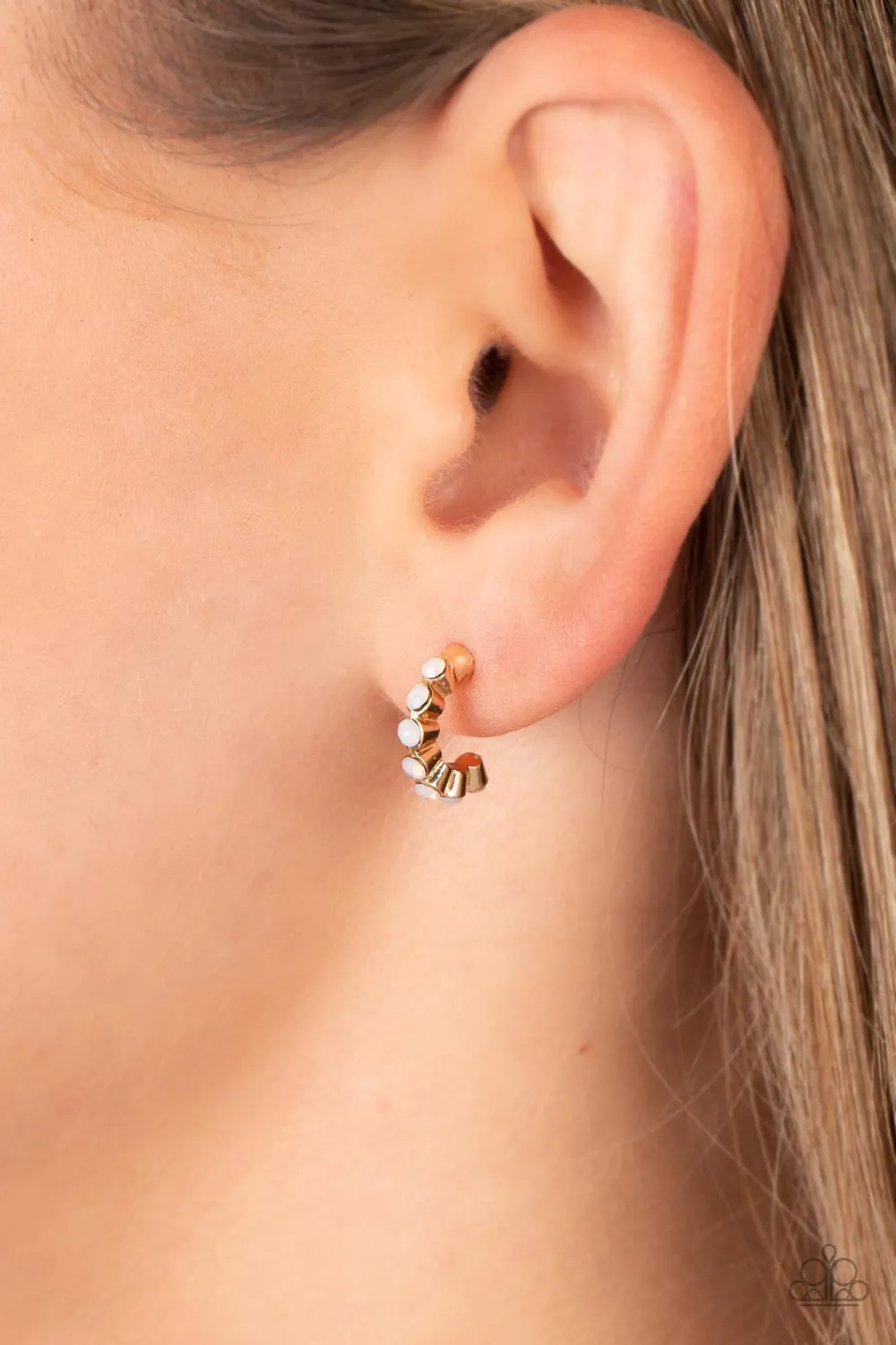 Earrings Carefree Couture - Gold MINI S104