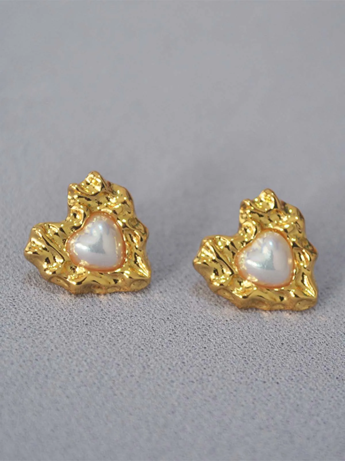 Irregular Heart Pearl Earrings