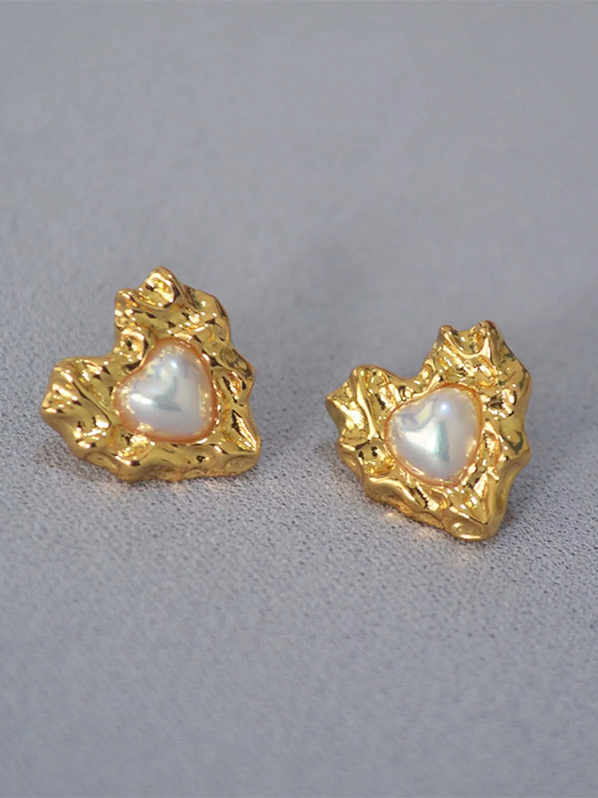 Irregular Heart Pearl Earrings