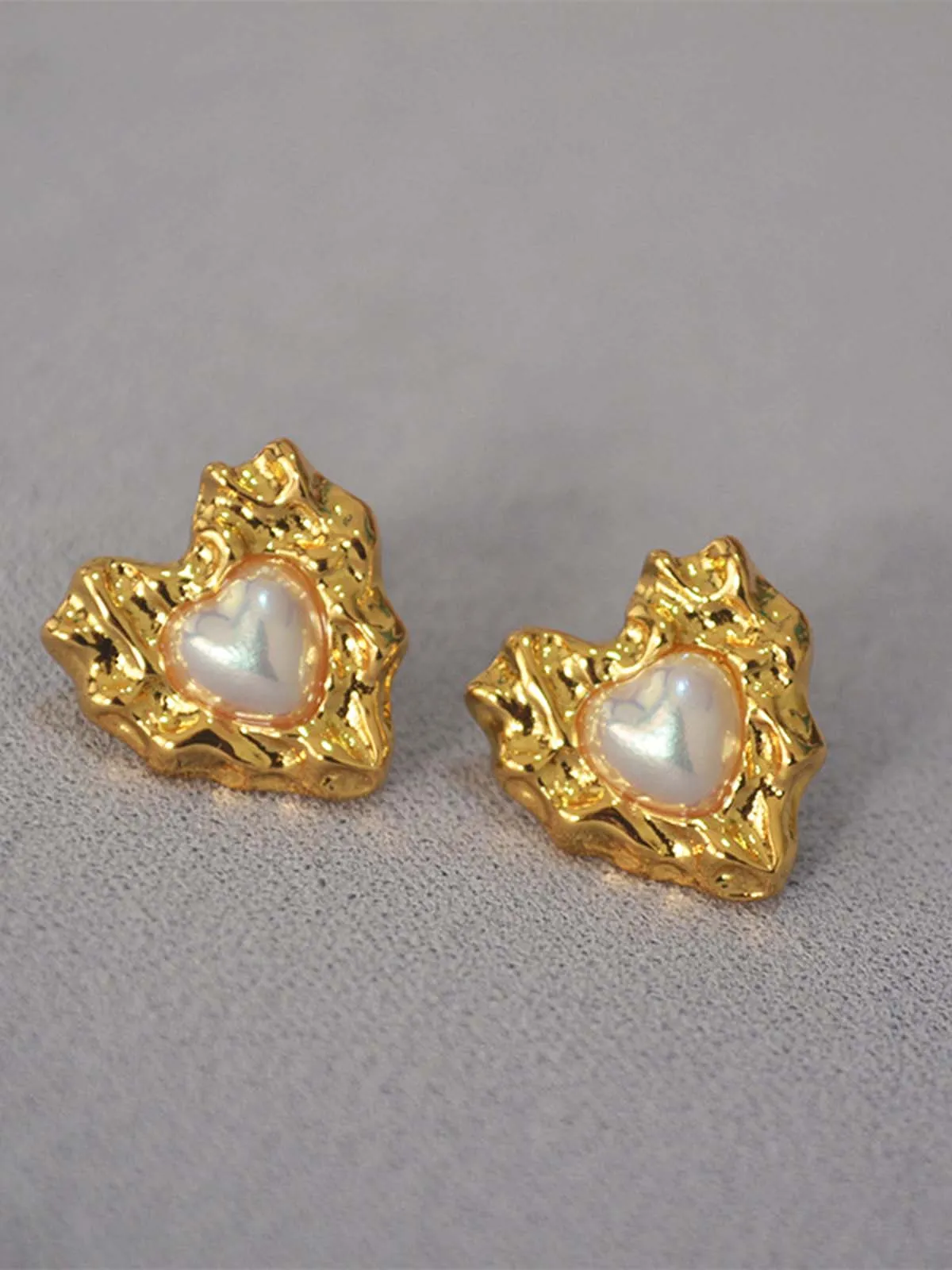 Irregular Heart Pearl Earrings