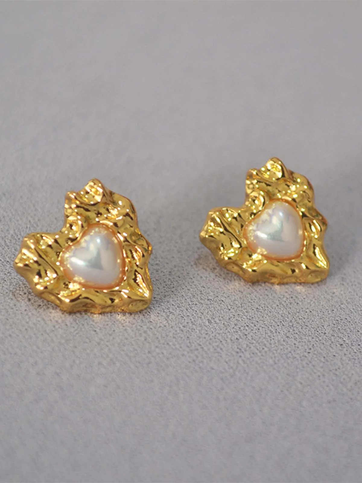 Irregular Heart Pearl Earrings