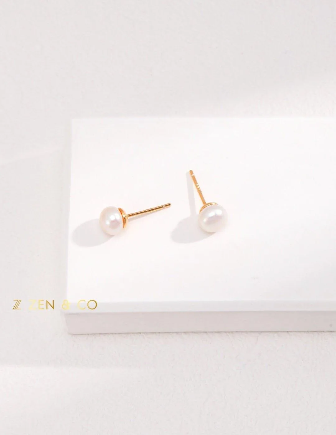 JULIETTE Barbie inspired cute knot pearl stud earrings